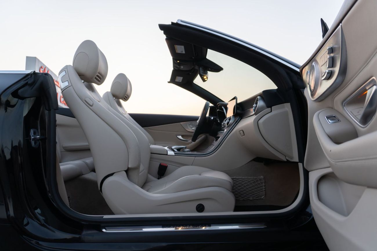 Mercedes-Benz C 300 Coupe SPORT 2.0L COUPE