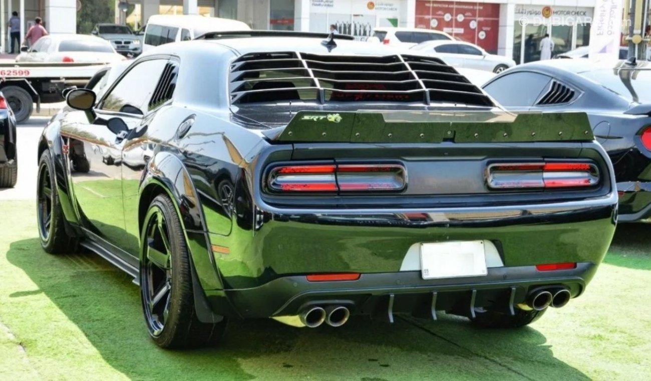 دودج تشالينجر $FullOption$ Challenger R/T V8 2016/SRT Full Kit/Excellent Condition