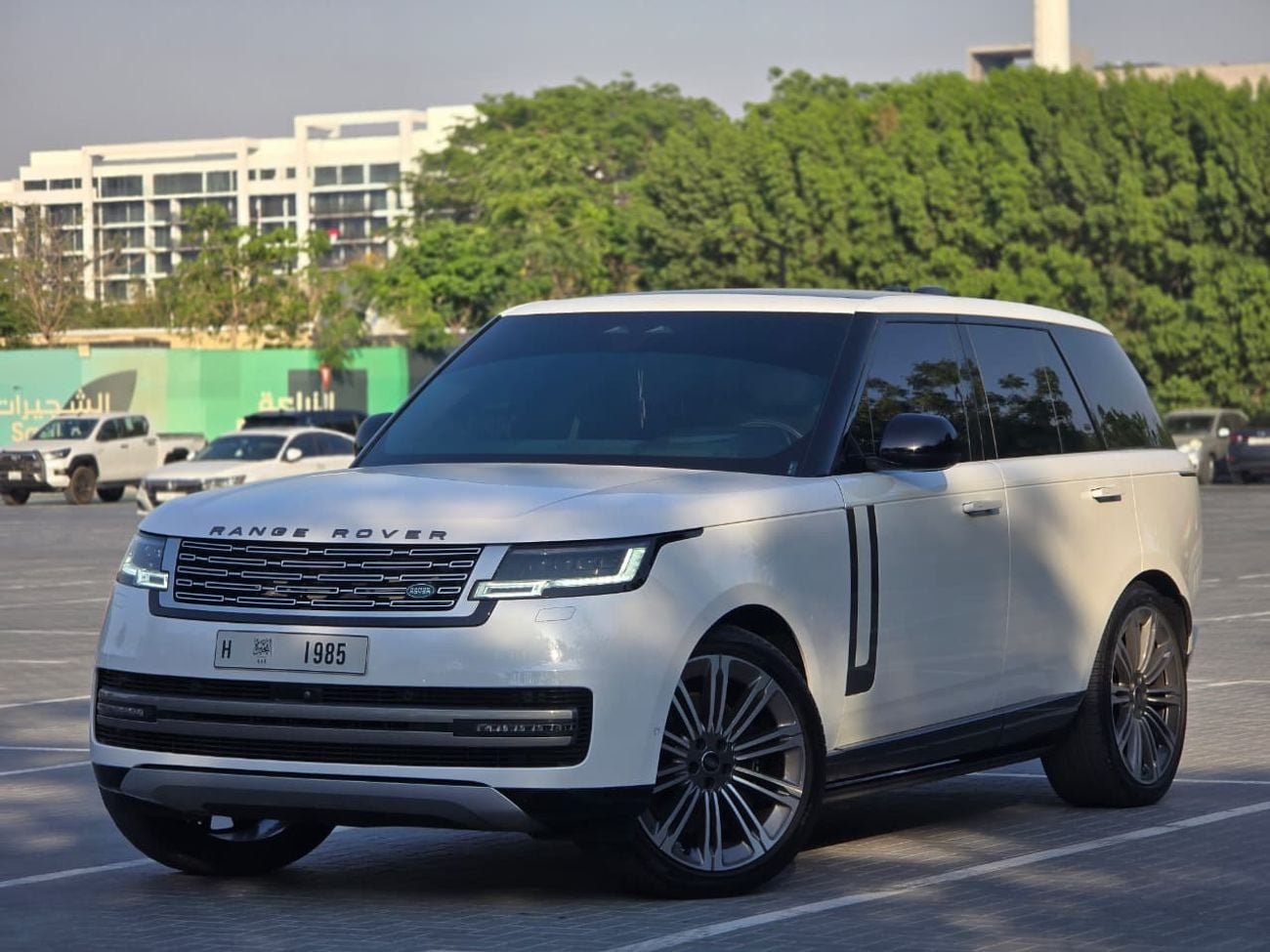 Land Rover Range Rover Autobiography P530 4.4L RANGE ROVER HSE GCC 2024 // LOW MILEAGE // PERFECT CONDITION // FULL OPITION