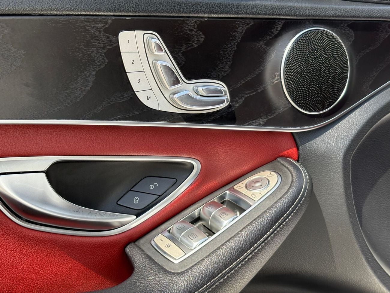 Mercedes-Benz C 200 AED 1,360 P.M | 0% DOWN PAYMENT | MERCEDES-BENZ C200 | 2020 | GCC SPECS
