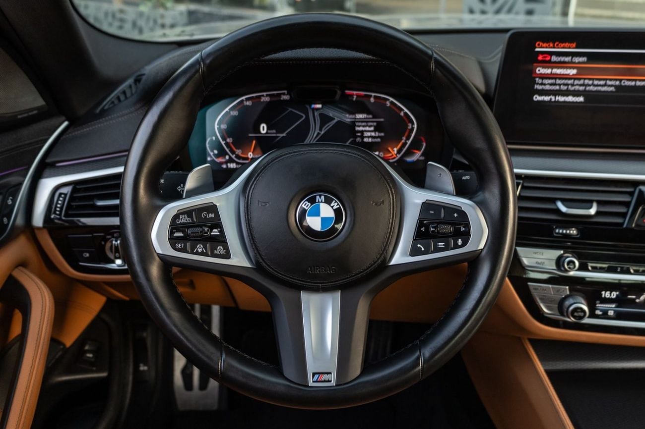بي أم دبليو 540i BMW 540i M-Sport 2023 GCC | Agency Warranty | Service Contract