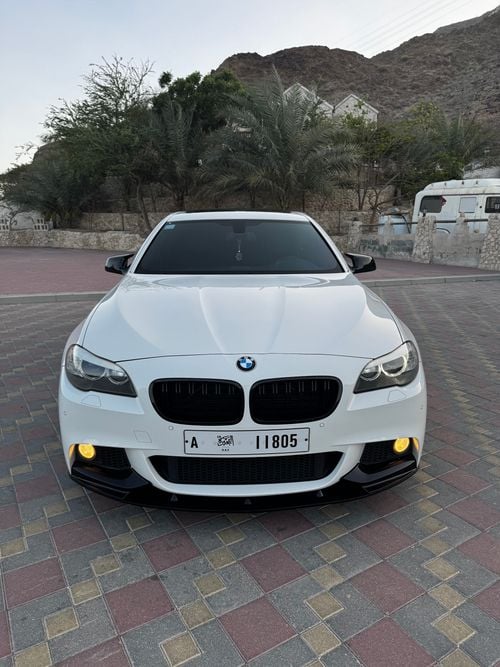 BMW 528i