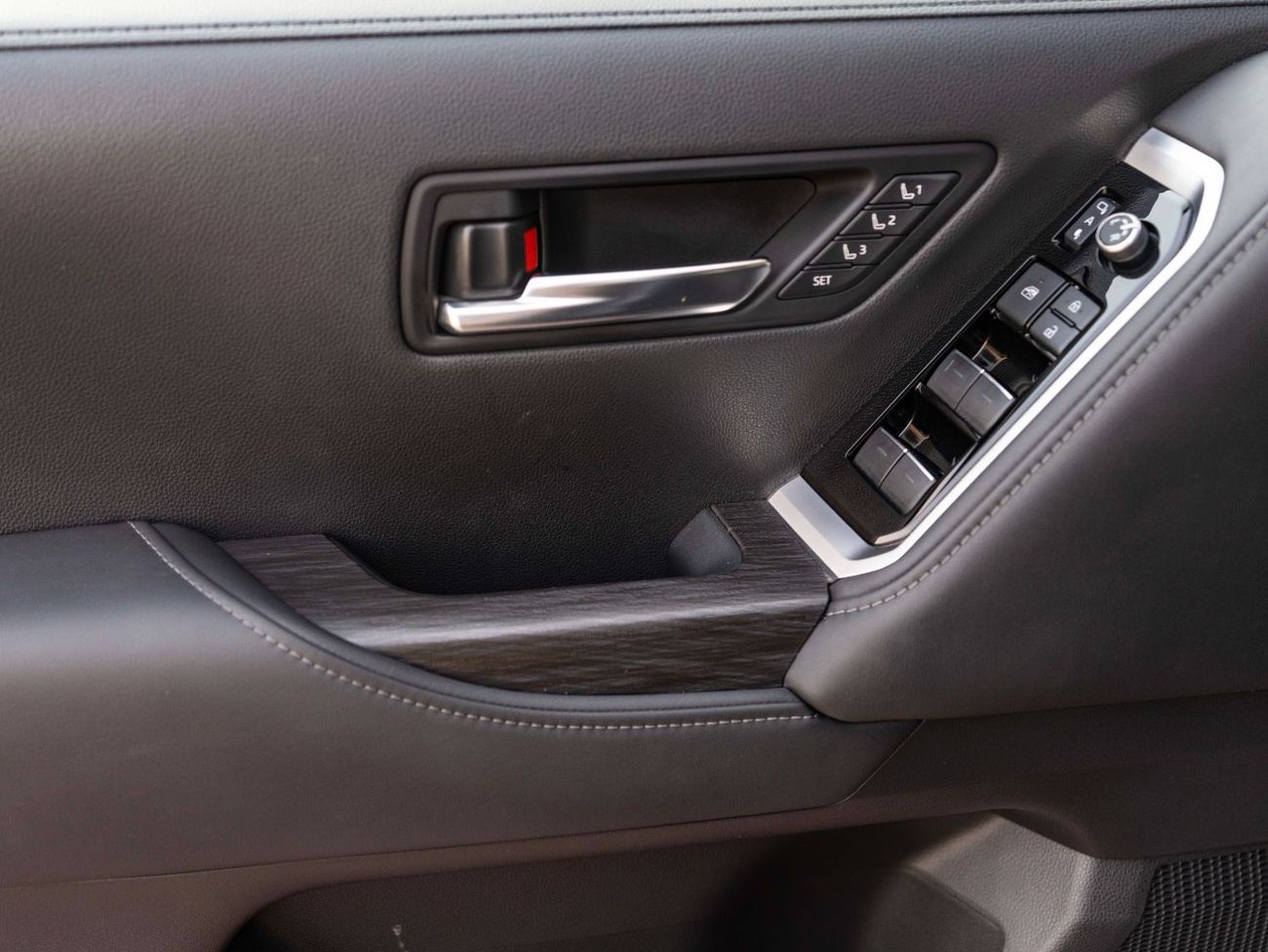 Toyota Land Cruiser GR-S 3.3L