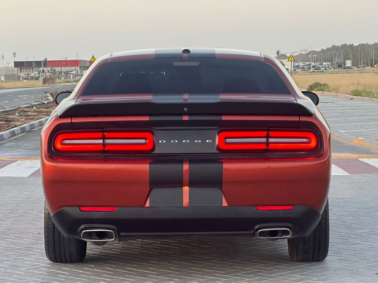 دودج تشالينجر SXT