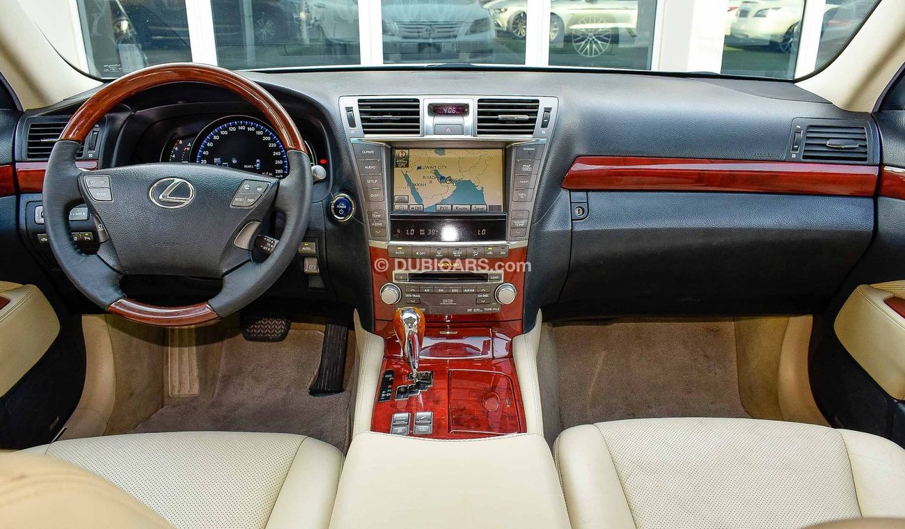 Lexus LS 600 H - HYBRID Full Service History GCC