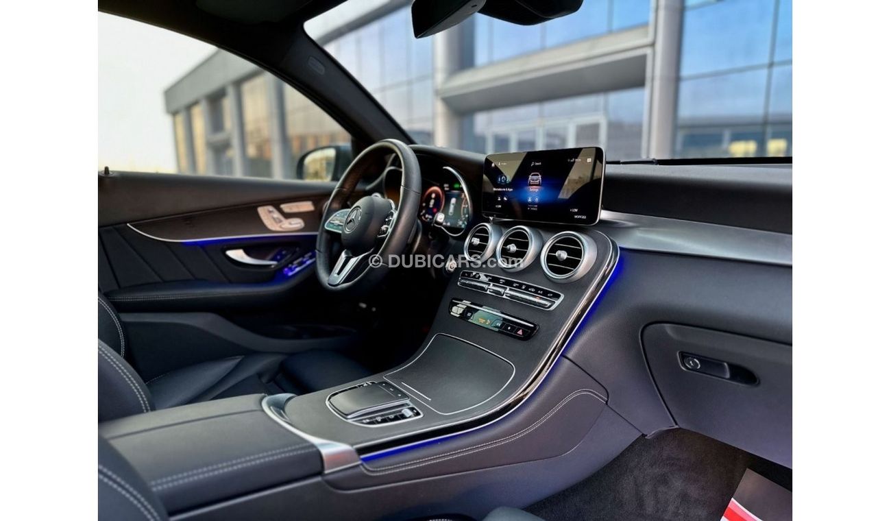 Mercedes-Benz GLC 300 4MATIC MERCEDES AMG GLC300e 2021 ( HYBRID ) (FAST CHARGER)