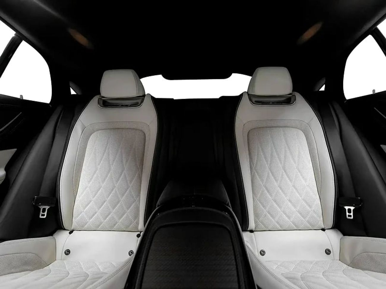 مرسيدس بنز أي أم جي جي تي 63 SE Performance (4 Door)