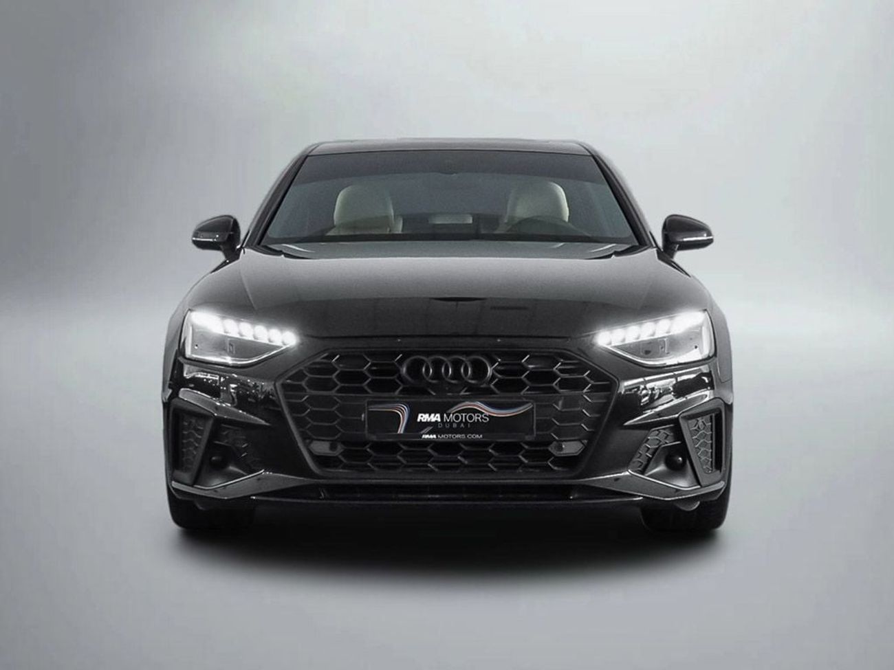 أودي A4 35 TFSI S Line 2.0L