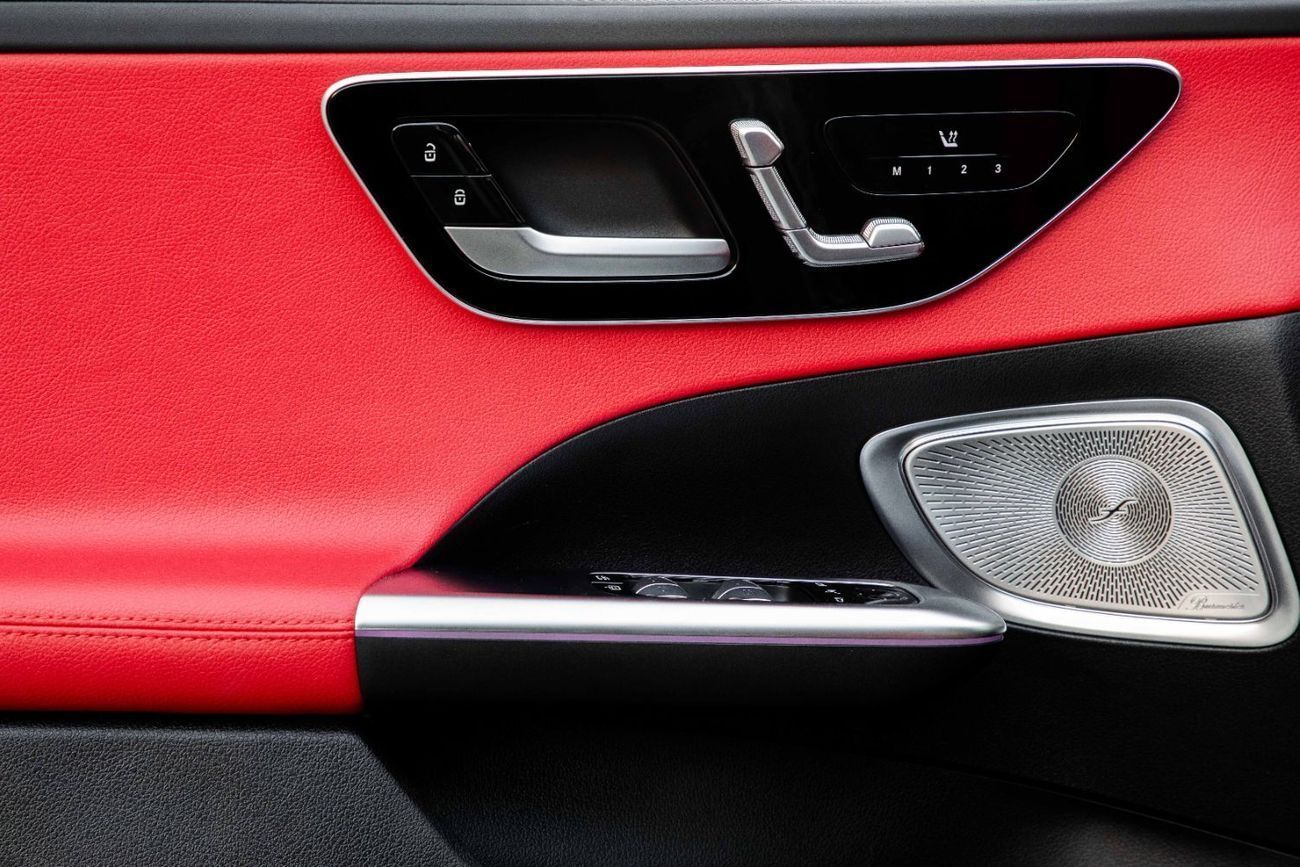 Mercedes-Benz C 200 C200 | 4,347 P.M  | 0% Downpayment | PREMIUM || LOW KM'S || IMMACULATE!