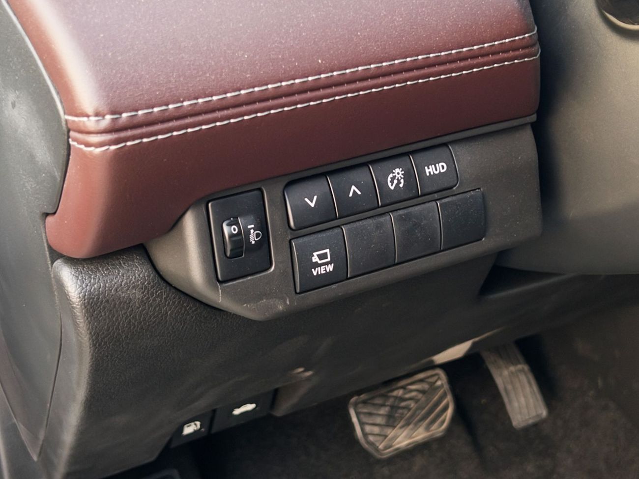 Toyota Urban Cruiser EXPORT ONLY - TOYOTA URBAN CRUSIER 1.5L