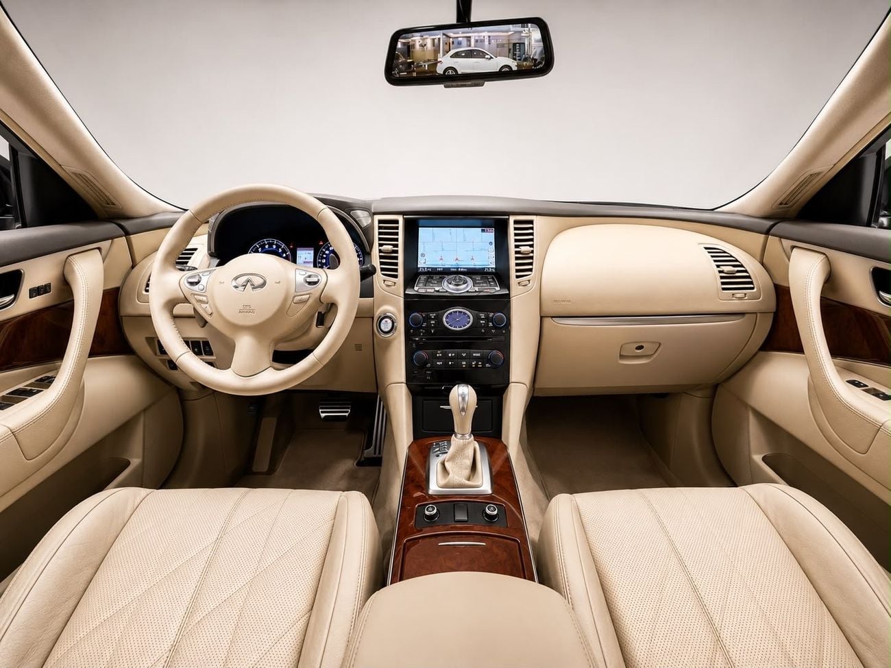 Infiniti QX70 EXCELLENCE