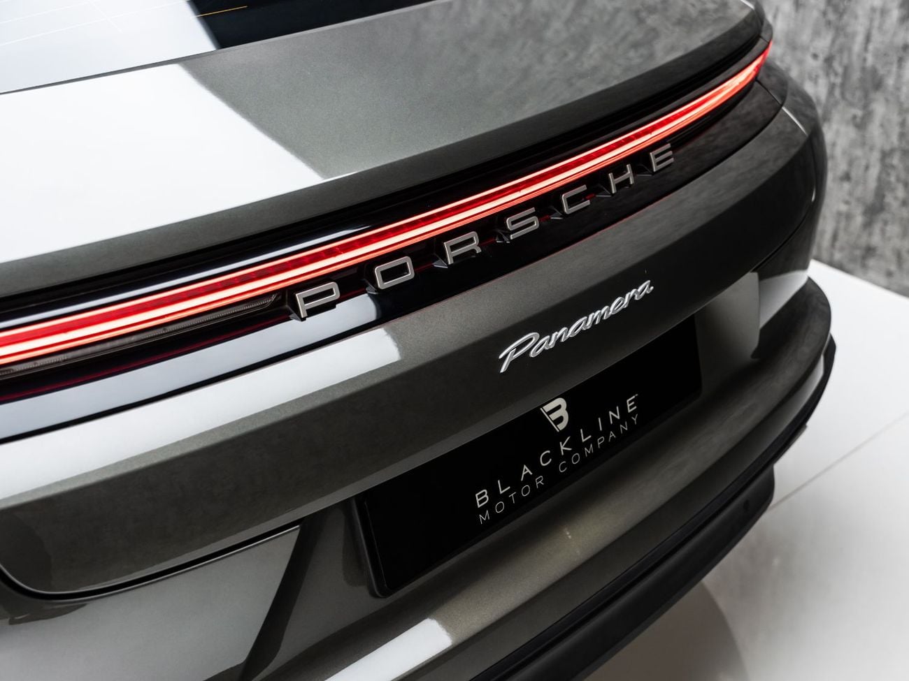 Porsche Panamera STANDARD