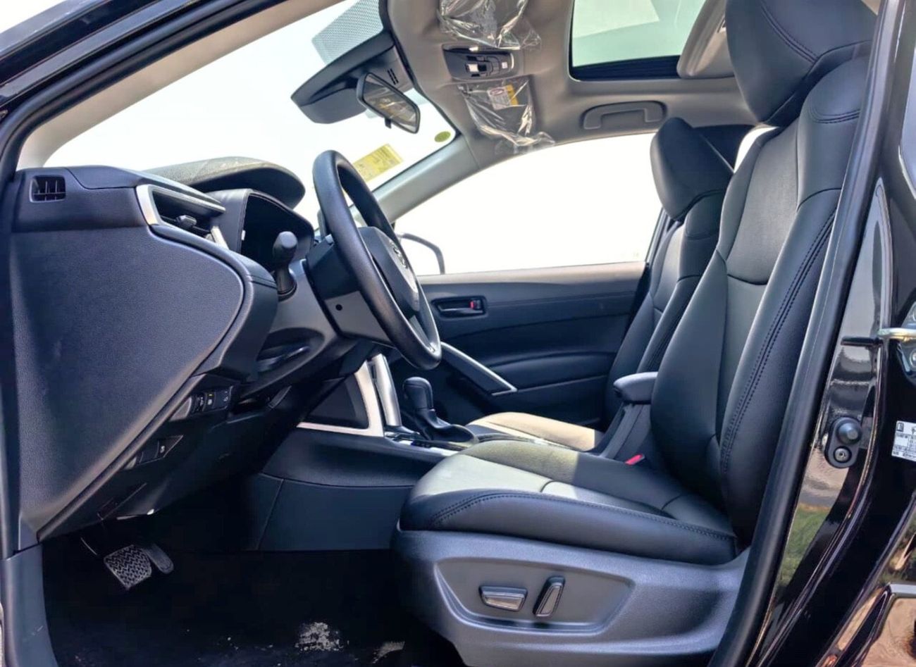 تويوتا كورولا كروس 2025 TOYOTA COROLLA CROSS,2.0L,HYBRID,ELITE,LEAHTER SEAT,DRIVER POWER SEAT,SUNROOF,BACK DOOR POWER,3