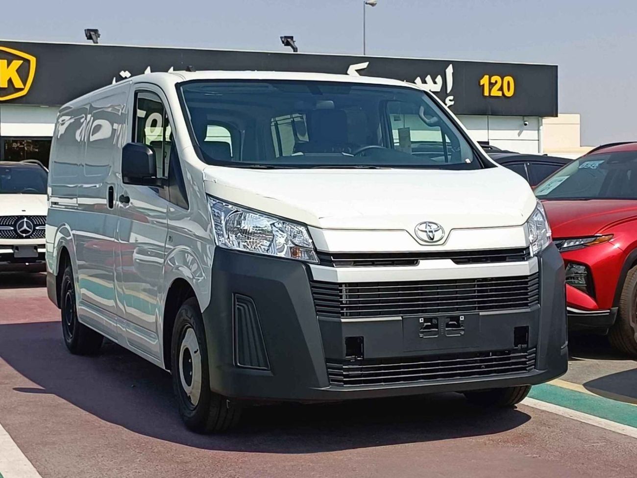 Toyota Hiace CARGO LOW ROOF TOYOTA HIACE CARGO LOW ROOF || 3.5L PETROL A/T V6 (CODE # HCLRAE)
