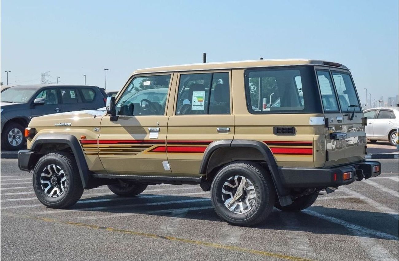 Toyota Land Cruiser 70 TOYOTA LAND CRUISER 76 4.0L V6 4WD 5DOOR SUV 2025