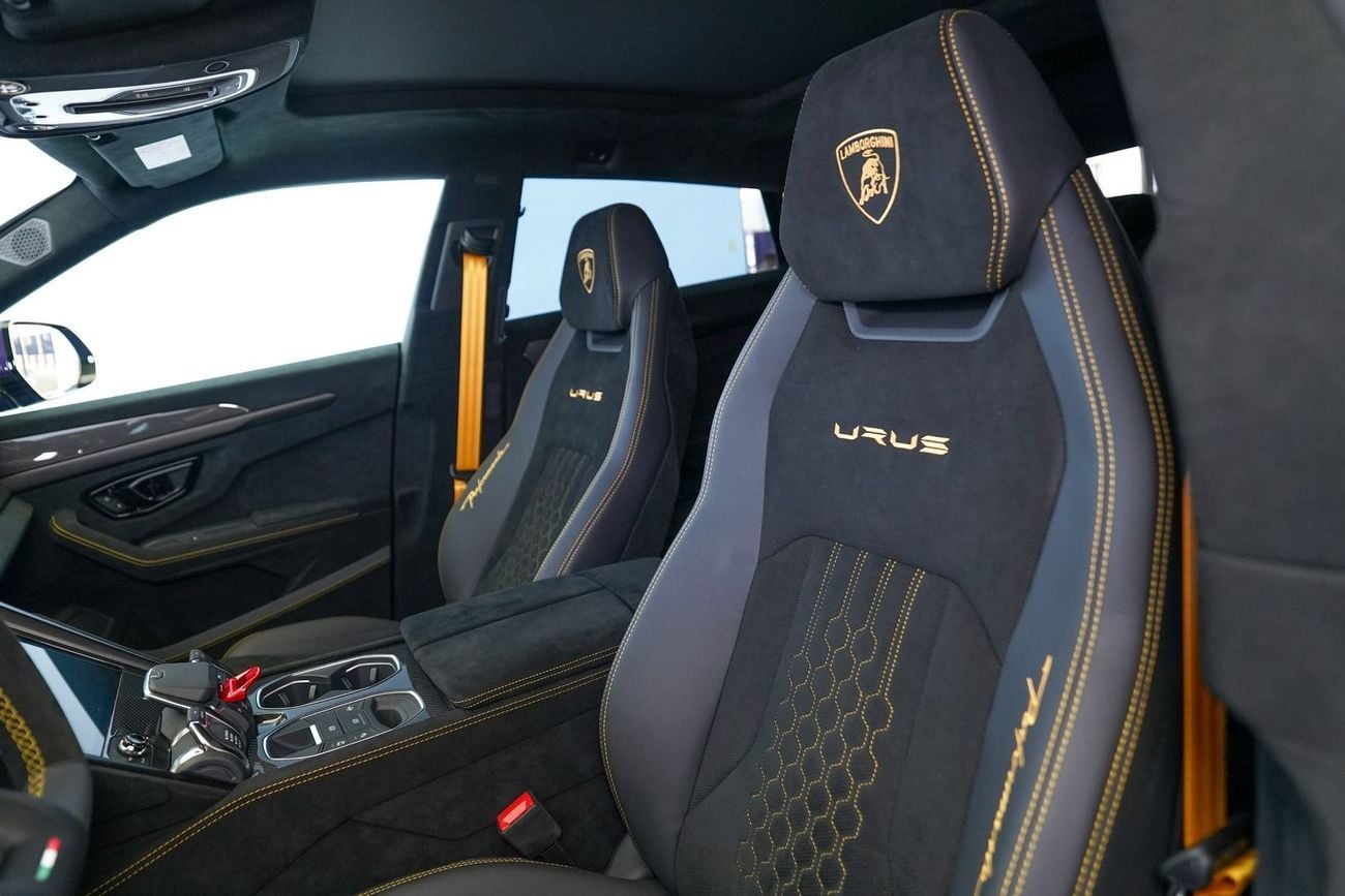 لامبورغيني اوروس 4.0T V8 Performante