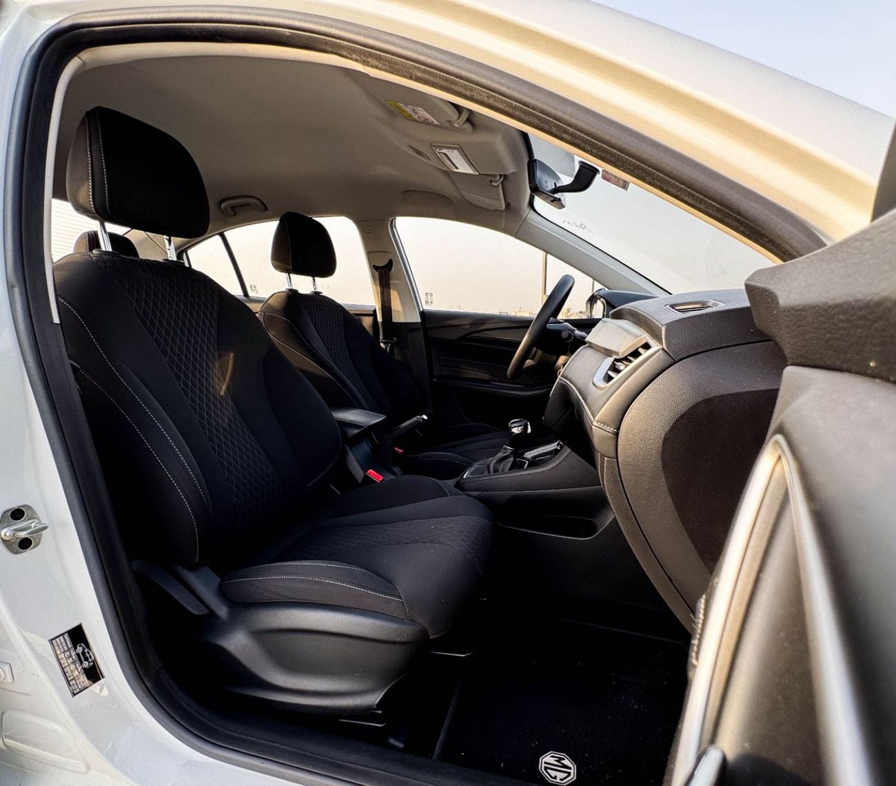 أم جي 5 COMFORT إم جي 5 | 1.5 لتر | 2022 | خليجية | خالية من الحوادث | بحالة ممتازة | 370 شهريًا