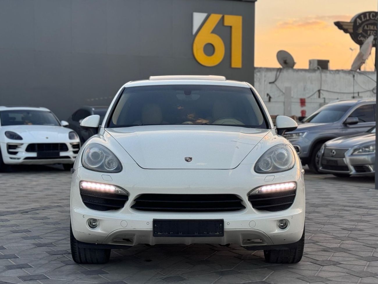 Porsche Cayenne Turbo S 4.8L (550 HP)