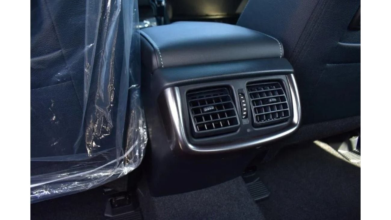 تويوتا هيلوكس Toyota Hilux GR Sport Diesel 2.8L V6 Full Option 2024