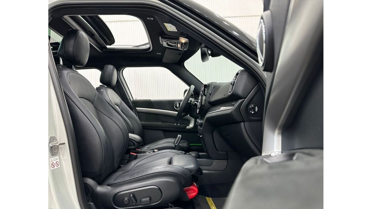 Mini Cooper S Countryman 2020 Mini Countryman S, Oct 2024 AGMC Warranty + Service Contract, GCC