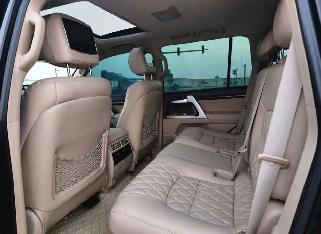 Toyota Land Cruiser 2015 Model VXR V8 Facelift to 2024 Shape Exterior and Interior Full Upgrade