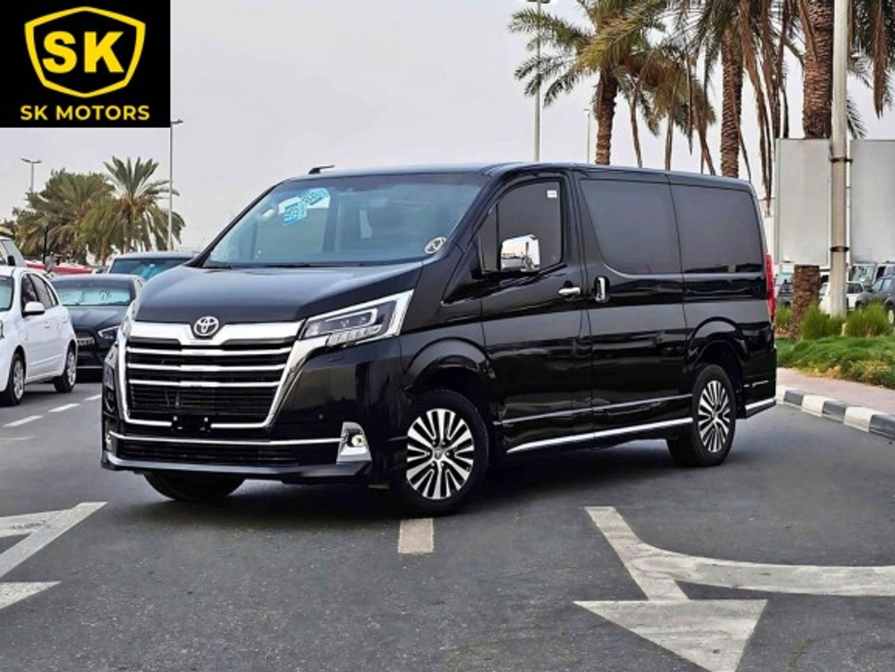 Toyota Granvia PREMIUM / FULL OPT/  ORG KMS/ ORG PAINT/ 2198 MONTHLY / LOT#8003492