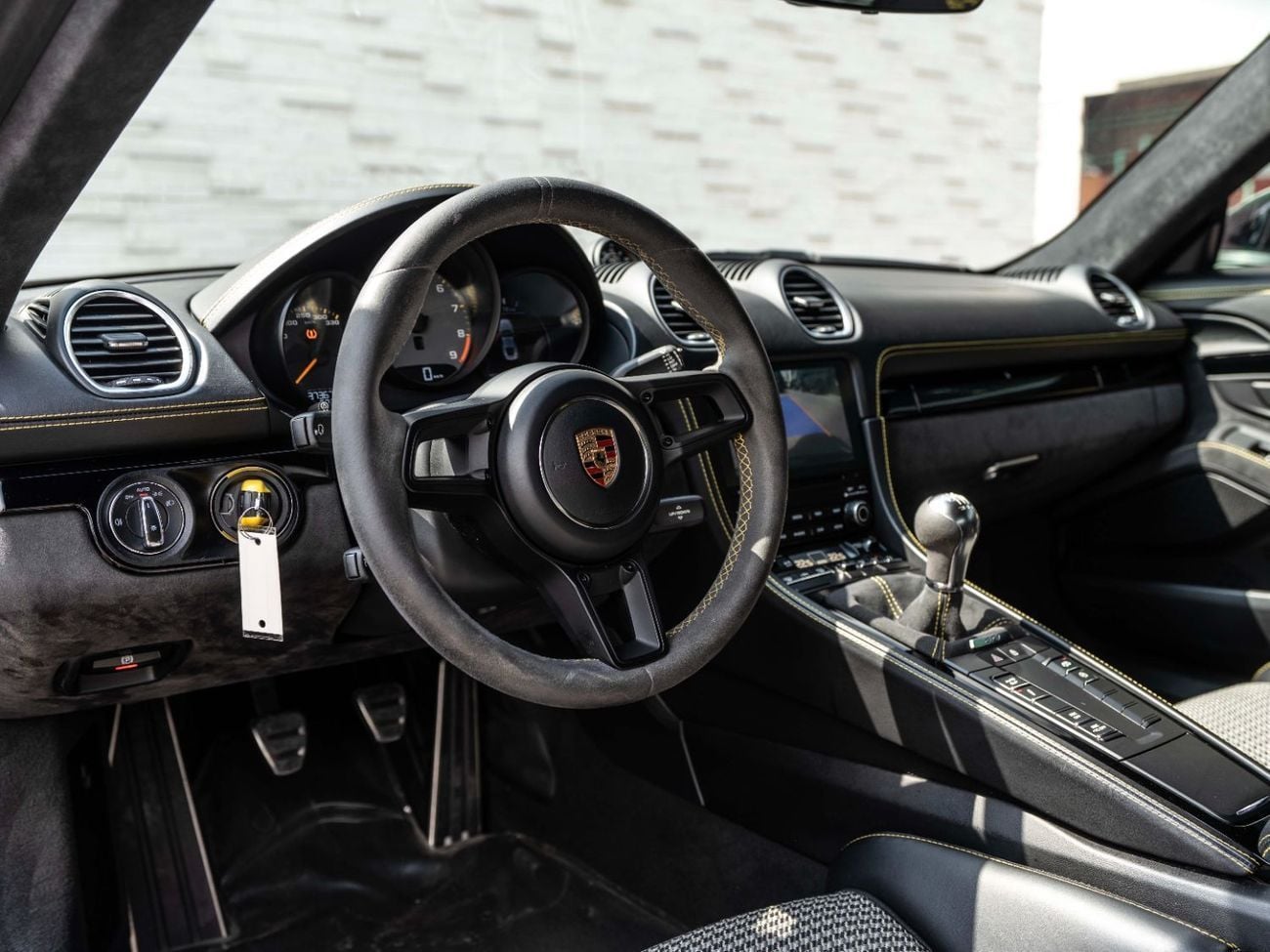 بورش كايمان 718 GT4 4.0L (420 HP) M/T