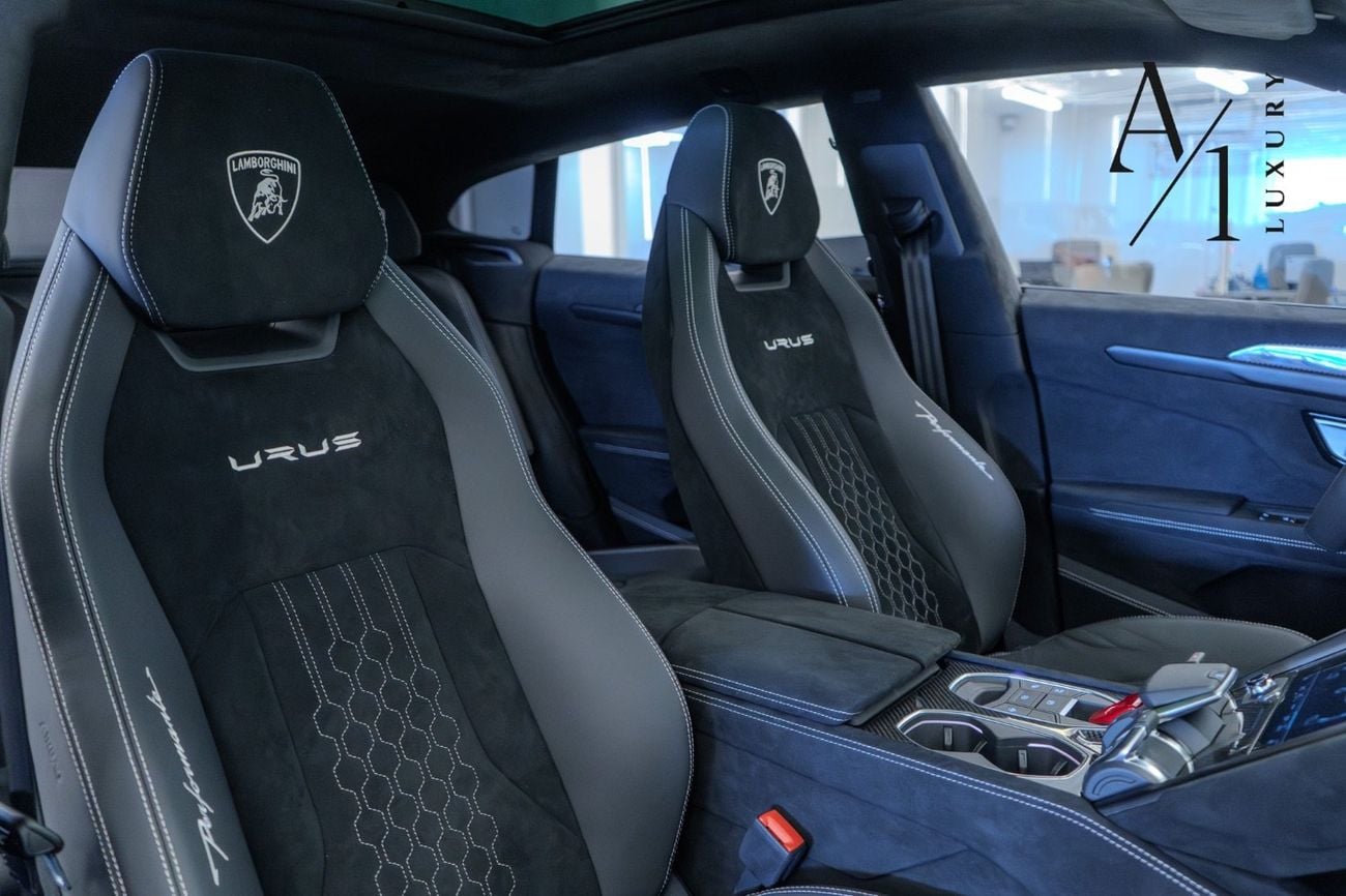 Lamborghini Urus 2023 Lamborghini Urus Performante, Brand New Condition, Fully Loaded, Carbon Fiber Package