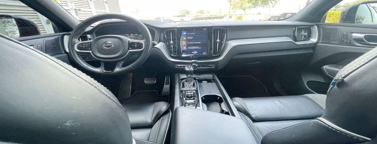 فولفو XC 60 Momentum 2.0L AWD