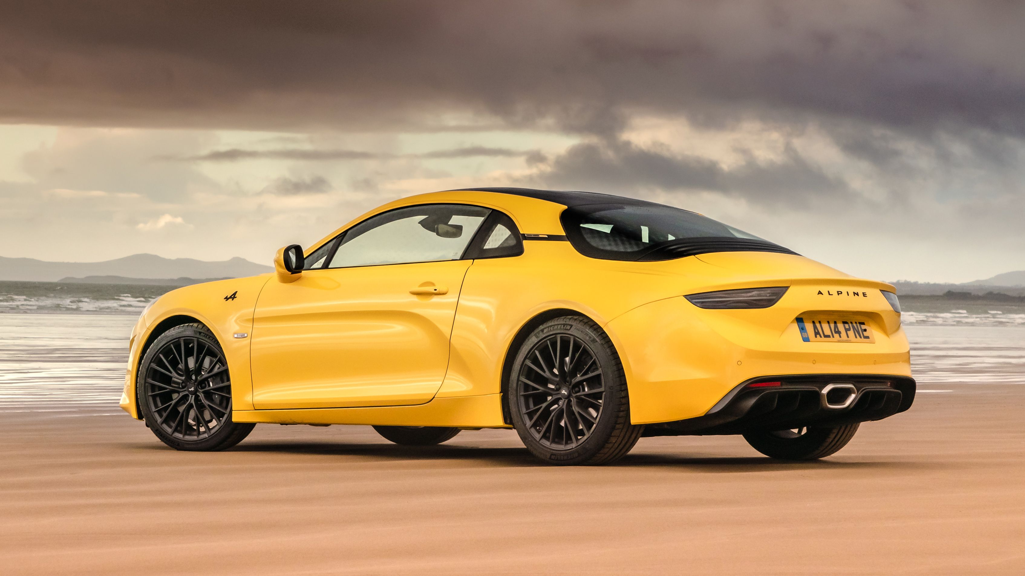 Renault Alpine A110 exterior - Side Profile