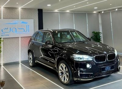BMW X5 35i Executive 3.0L (5 Seater) ELITE BROWN BMW X5 V6 || GCC || TOP RANGE || FREE ACCIDENTS || SCREENS