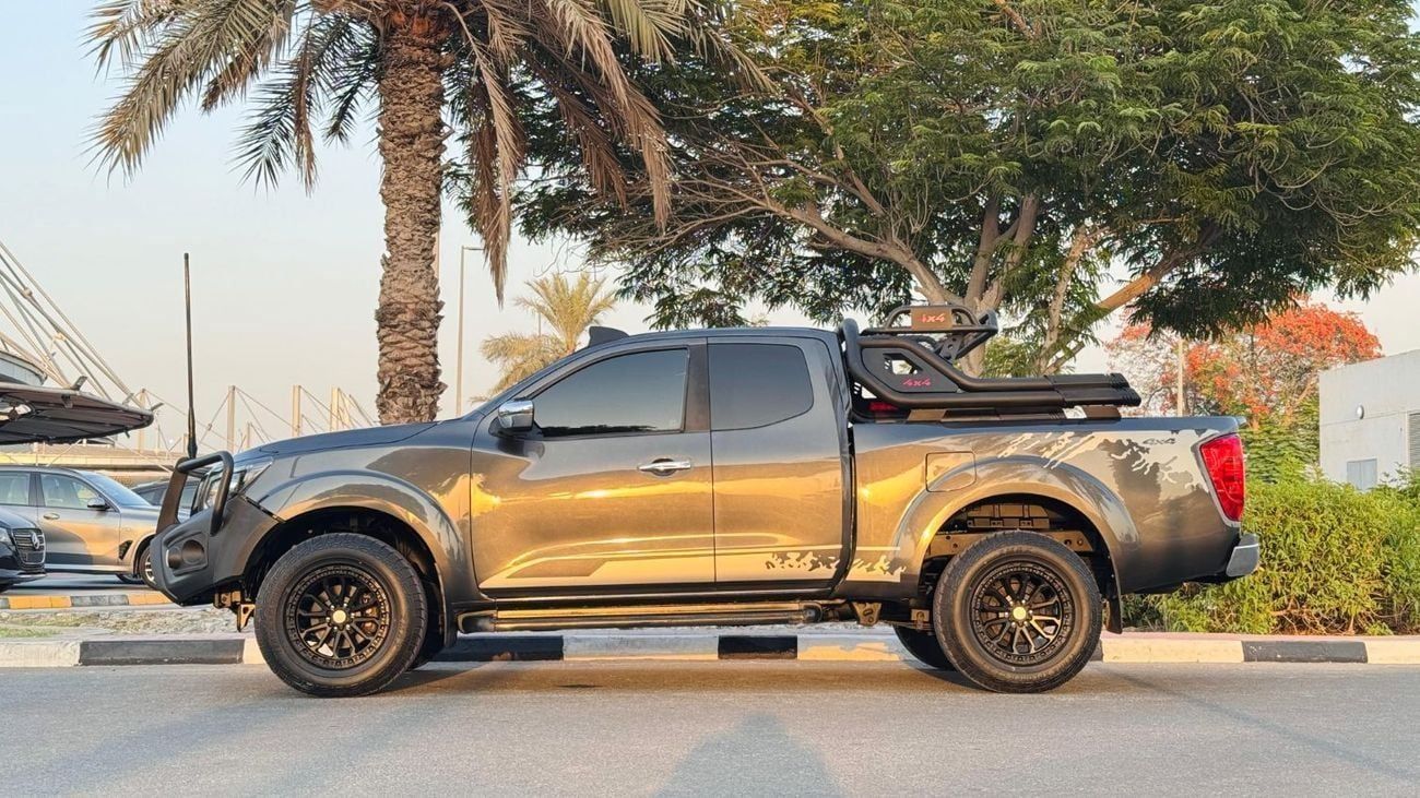 Nissan Navara Nissan Navara | Smart Cab | Automatic Diesel 2.3L | 4WD | RHD | Sports Bar