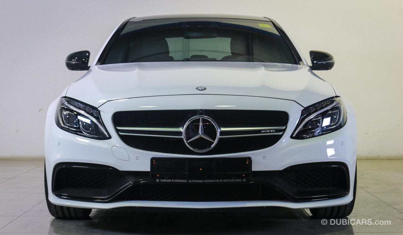 مرسيدس بنز C 63 AMG s V8 Biturbo