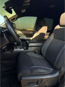 Toyota Tundra Crewmax SR5 5.7L