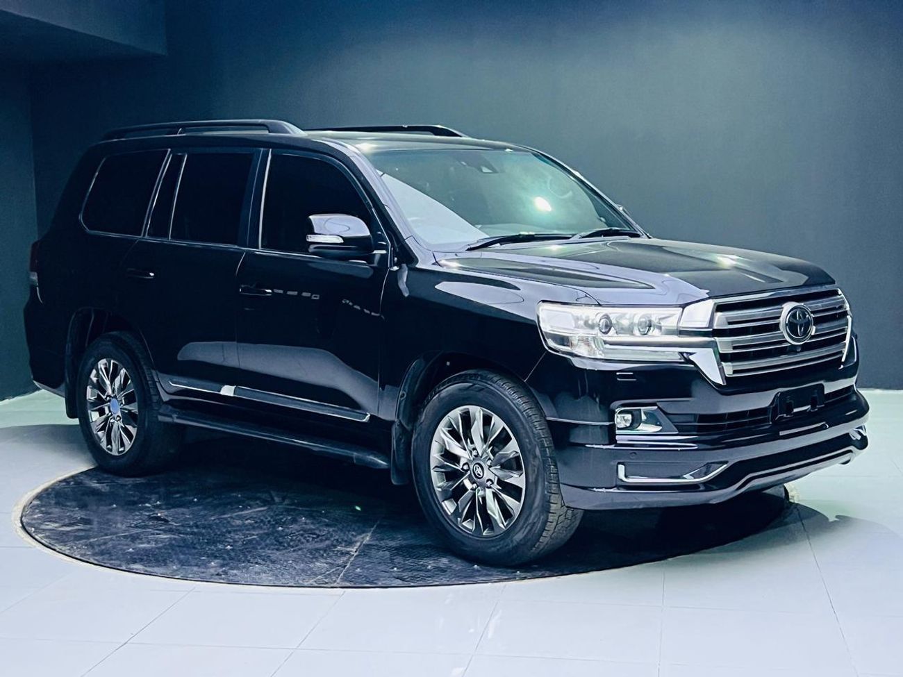 تويوتا لاند كروزر RIGHT HAND DRIVE ONLY FOR EXPORT LANDCRUISER SHARA