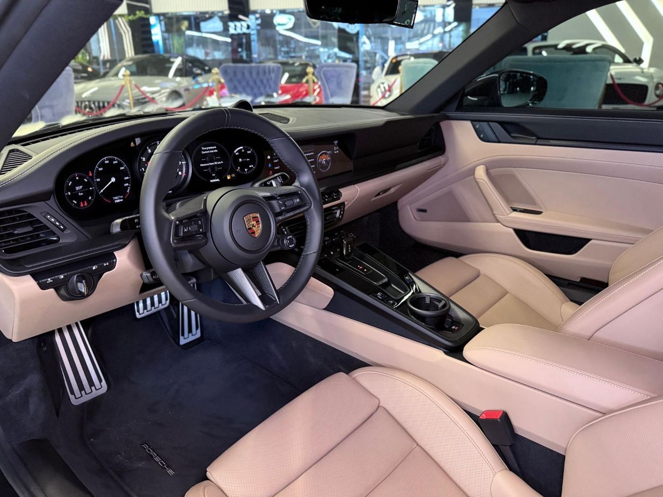 Porsche 911 Carrera GTS 3.0L (450 HP) Coupe 2024 Carrera GTS - Low Mileage - Dealer Warranty