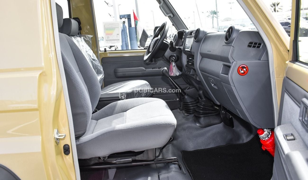 تويوتا لاند كروزر 70 4.0L V6 Petrol