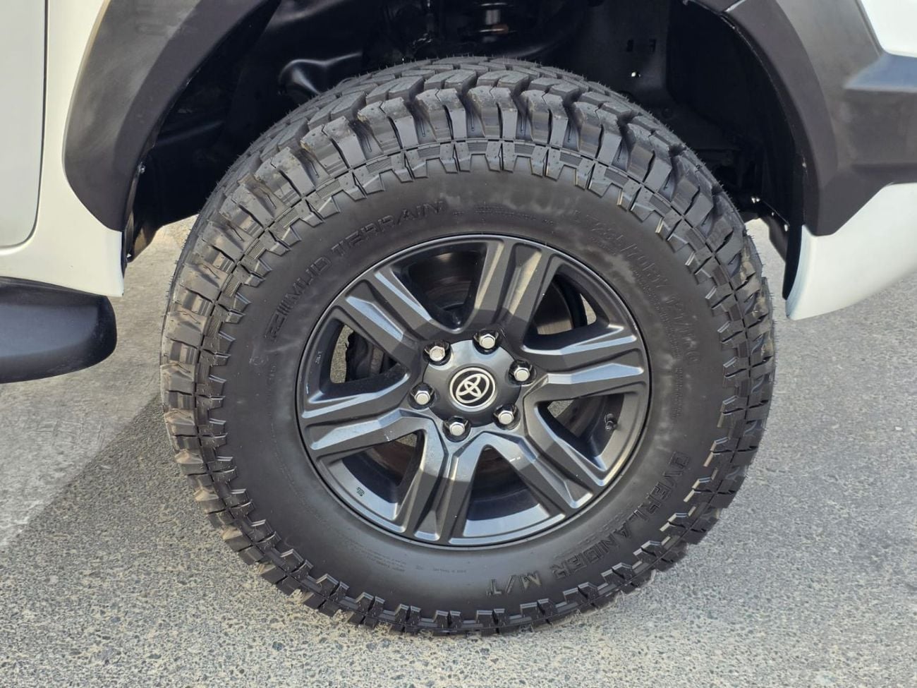 Toyota Hilux GR SPORT GR ROCCO KIT INSTALLED | 2023 | RHD | 2.8L DIESEL ENGINE | AUTOMATIC TRANSMISSION | 4 X 4 | NUDGE BA