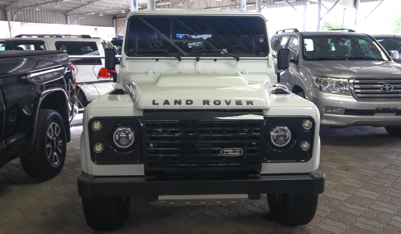 Land Rover Defender