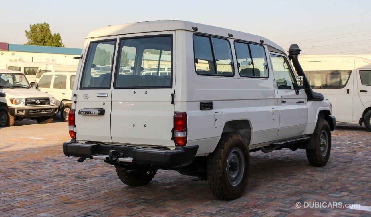 Toyota Land Cruiser 70 TOYOTA HARDTOP LC78 4.2L V6 13 SEATS MODEL 2023