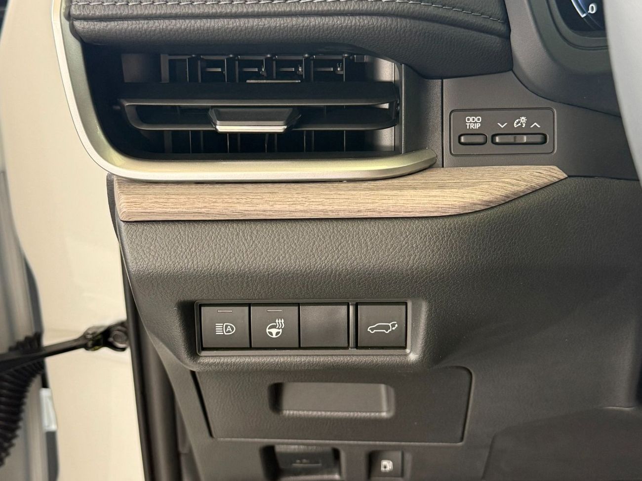 تويوتا جراند هايلاندر *INCOMING* 2025 TOYOTA GRAND HIGHLANDER LIMITED 2.4T