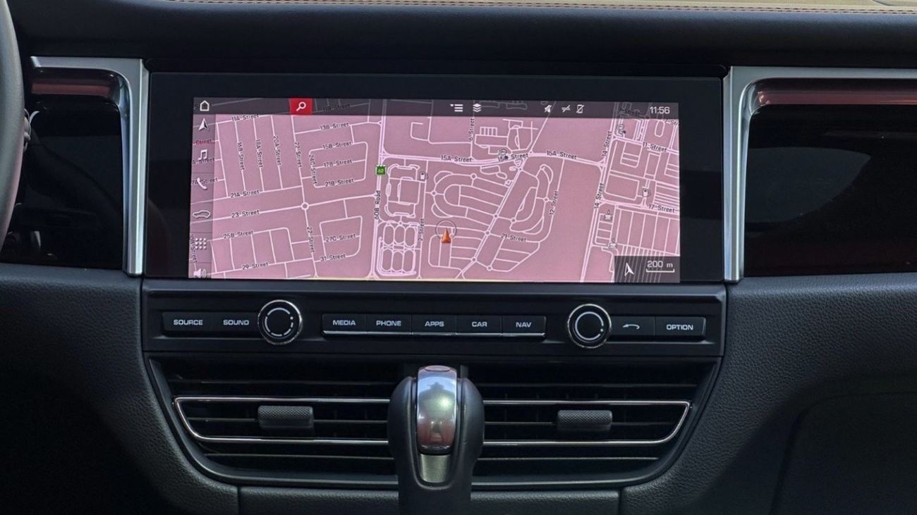 Porsche Macan std GCC 2.0L 4 Cylinder Full Service History