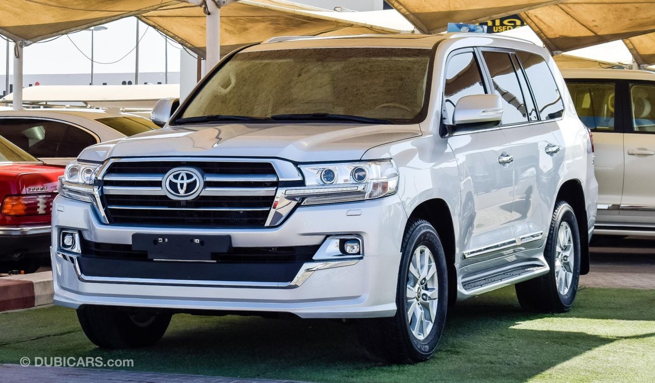 Toyota Land Cruiser VX.R V8 5.7