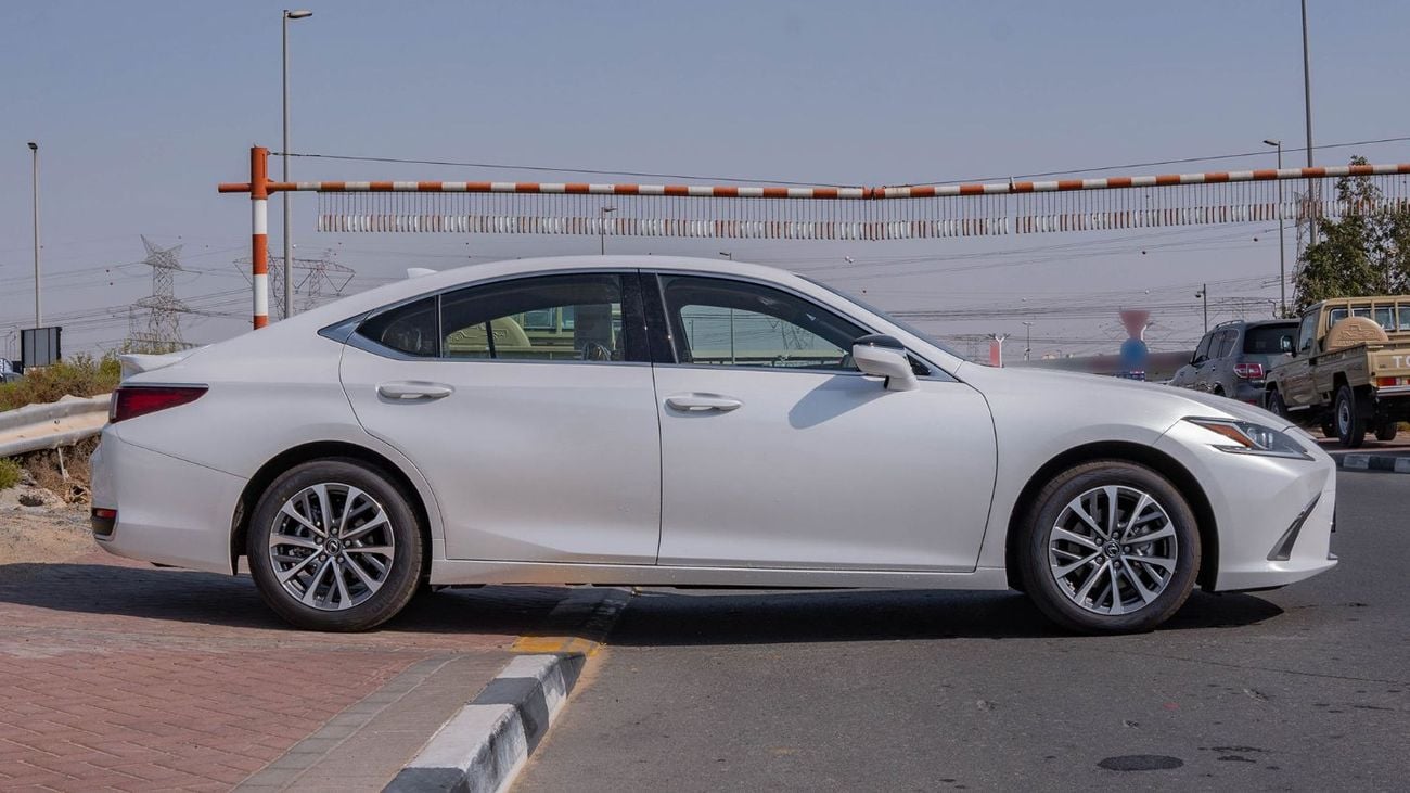 Lexus ES300h 2026 Lexus ES300h 2.5L AT Hybrid (White)