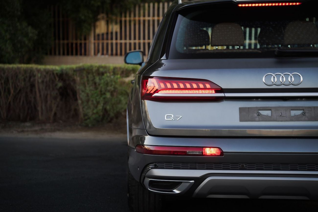 Audi Q7 55 TFSI quattro S-Line 3.0L