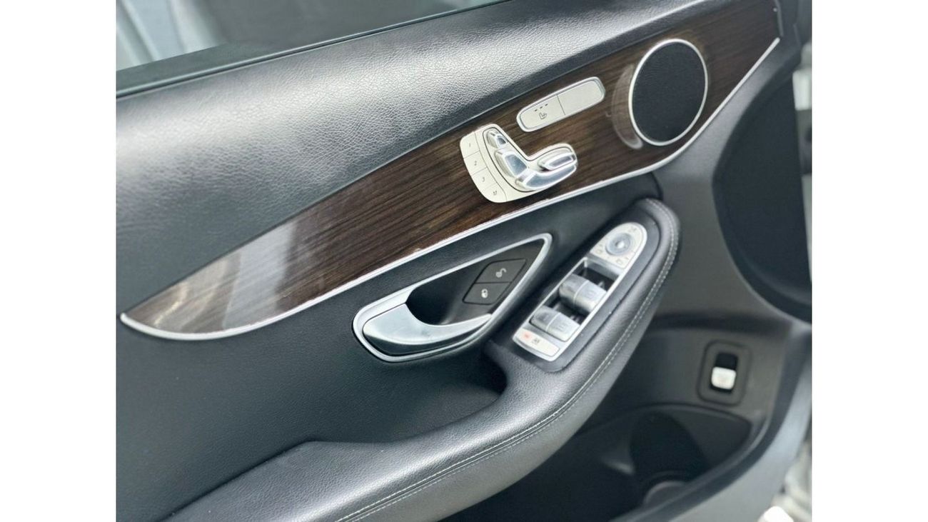 Mercedes-Benz C 300 Luxury