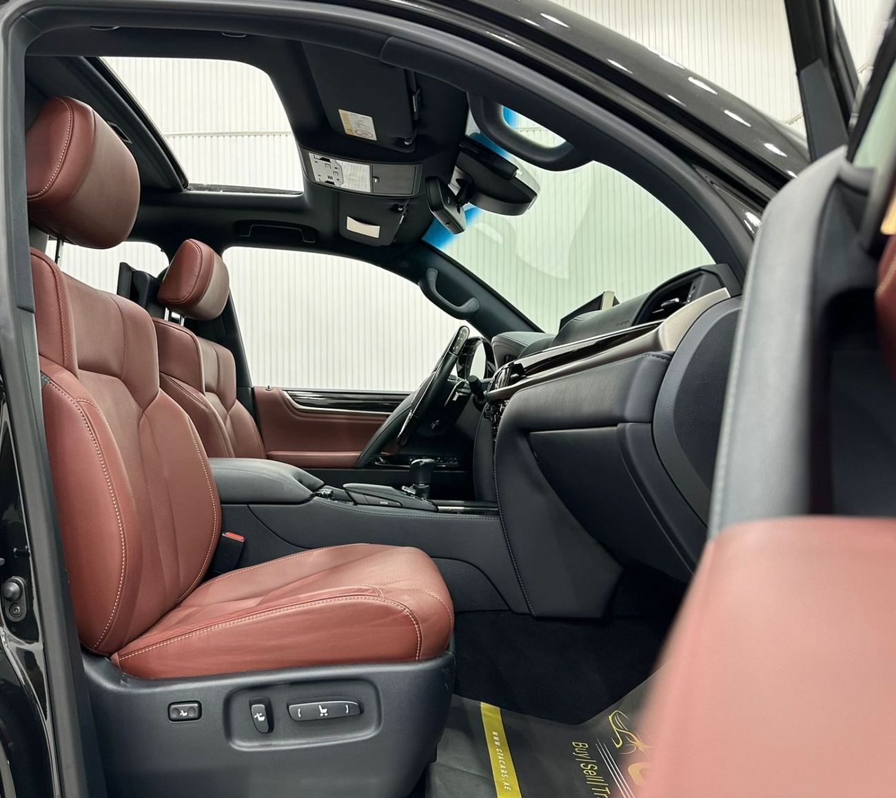 لكزس LX 570 2020 Lexus LX 570, Oct 2024 Al Futtaim Warranty, Full Service History, GCC