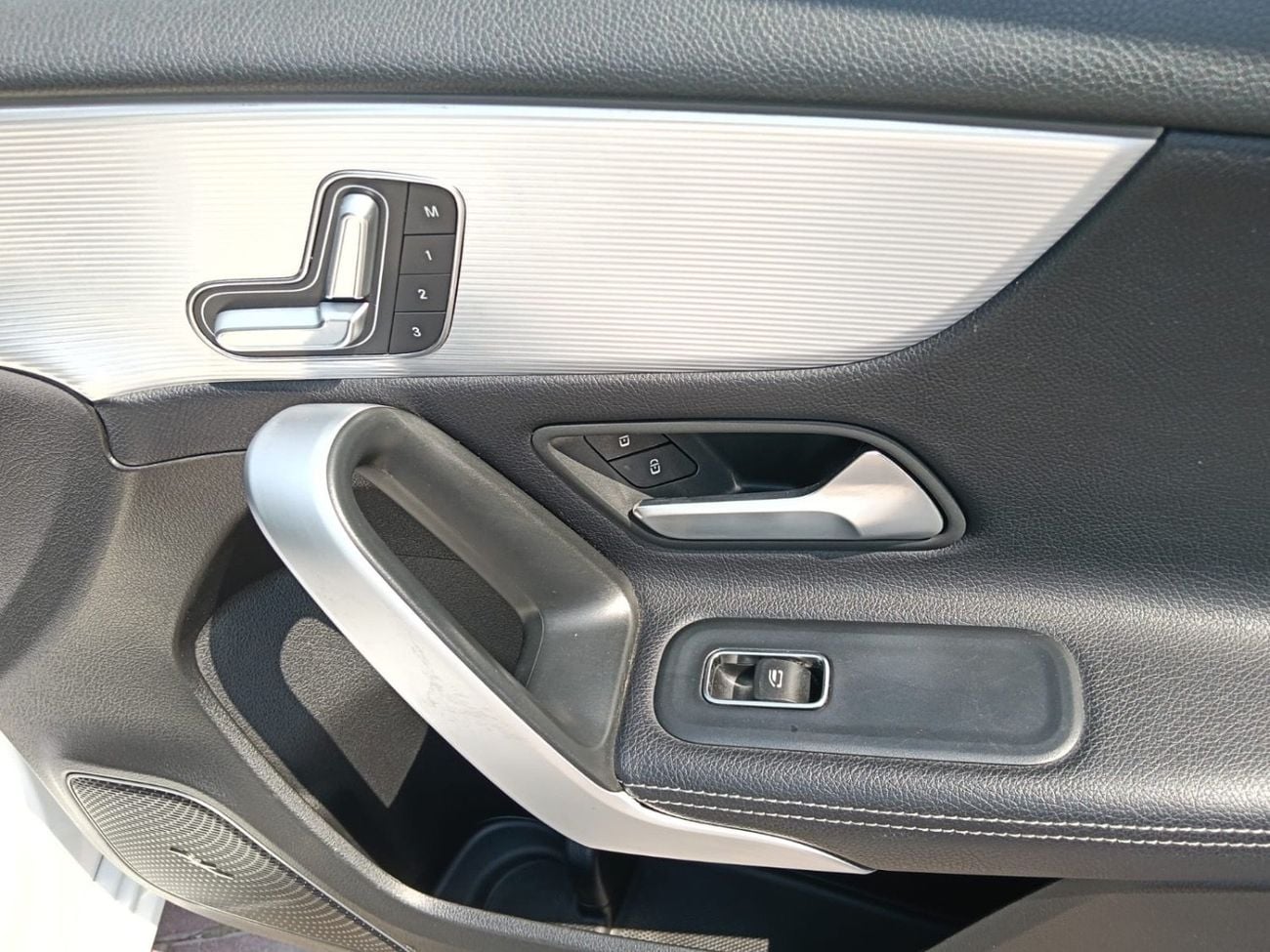 Mercedes Benz A220 STD (NON GCC)
