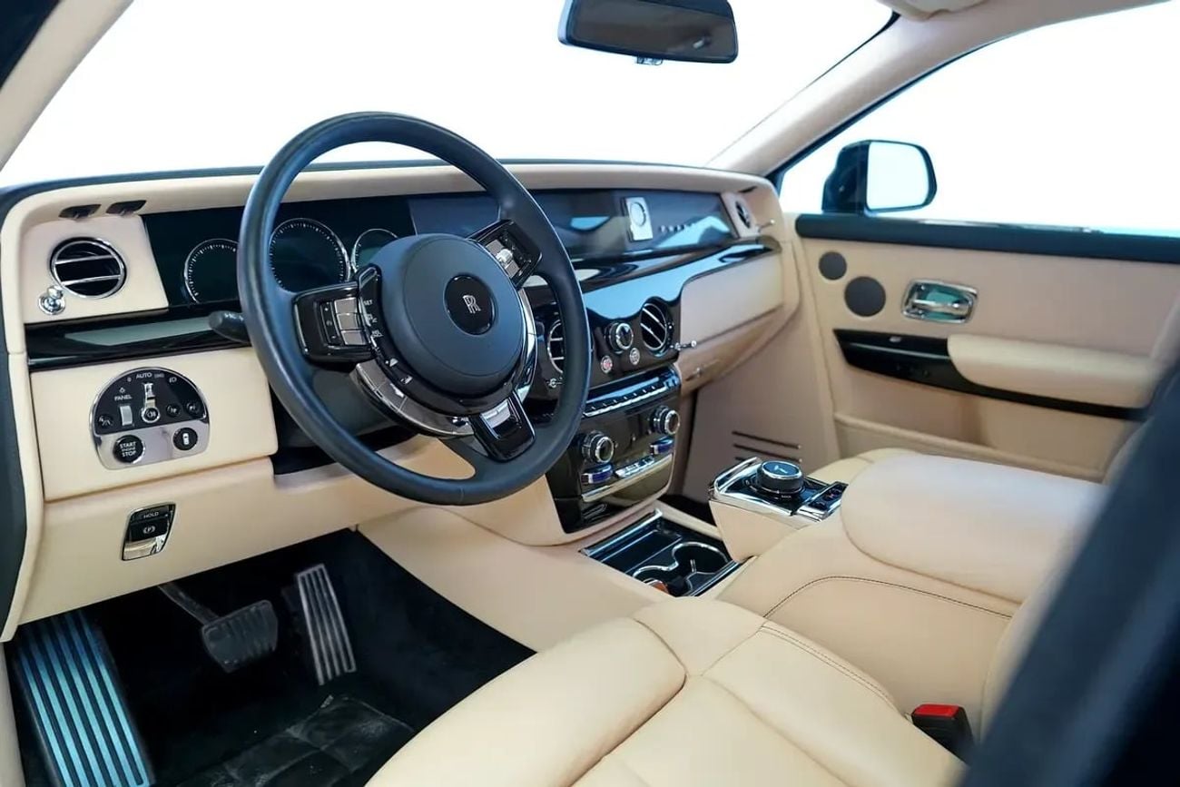 رولز رويس فانتوم SWB Std 6.8L