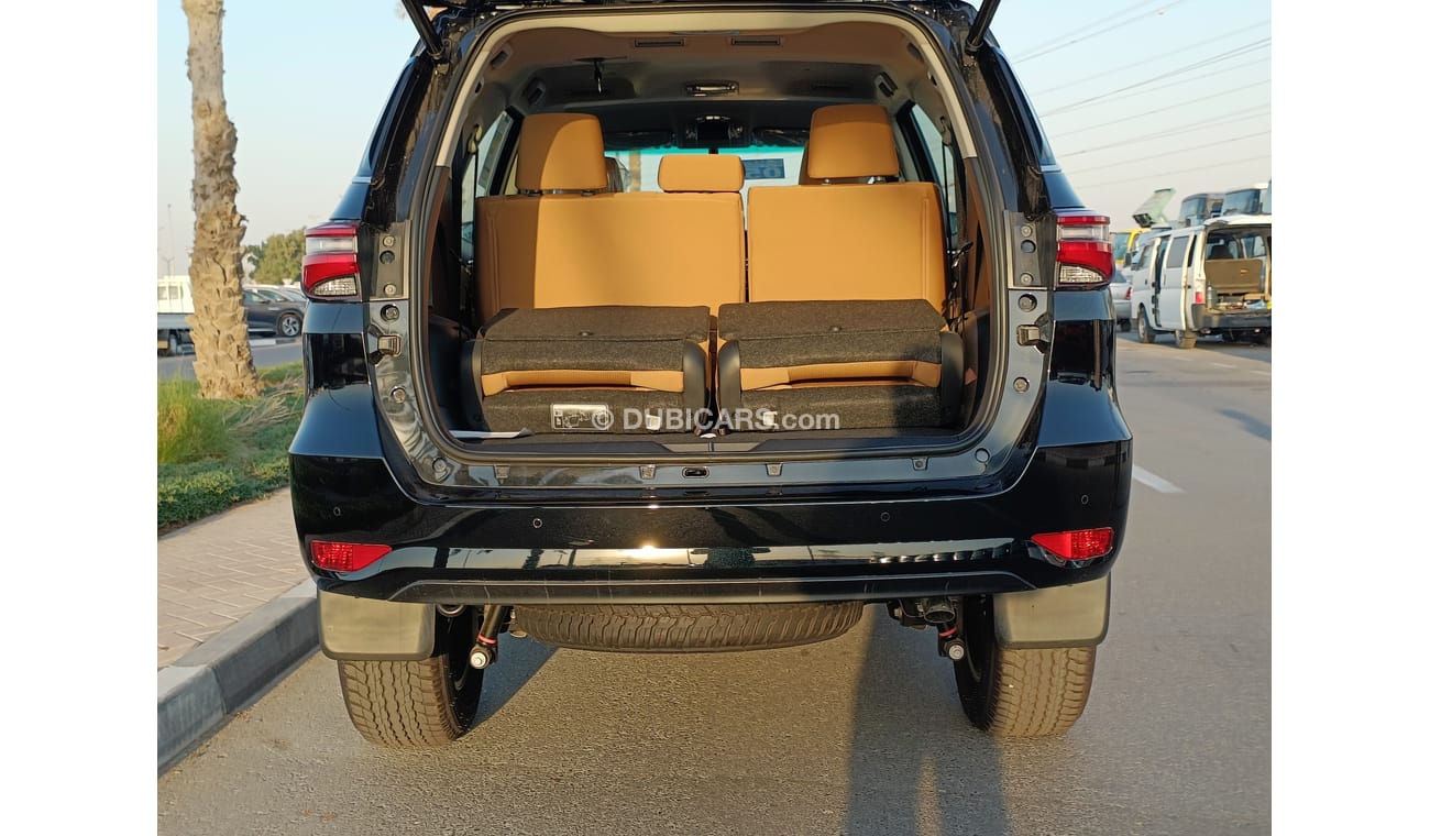 Toyota Fortuner 2.8L Diesel, DVD + Camera / Rear Parking Sensor / 4WD (CODE # 48282)